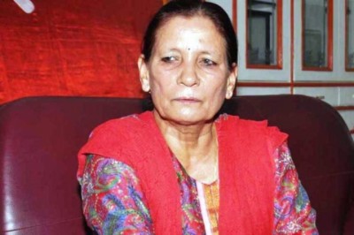 sita-dhahal-1632038368.jpg